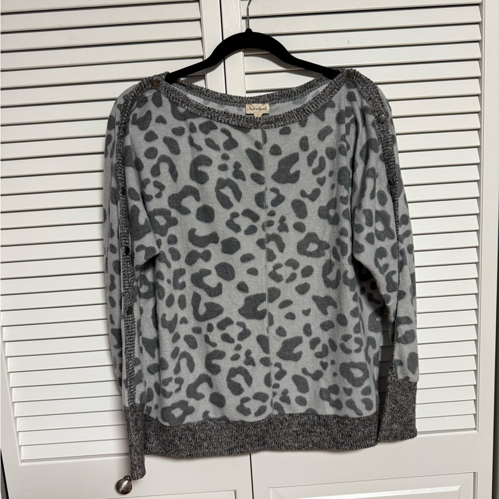 NWOT Hem & Thread Charcoal Animal Print Sweater